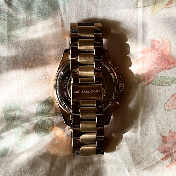 Michael Kors Rose Gold Watch - Picture 7 of 7
